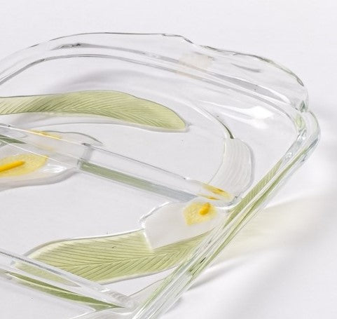 Rectangular tray