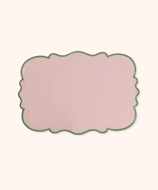 Set 2 Scalloped Placemats