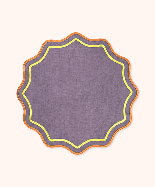 Set 2 Scalloped Placemats