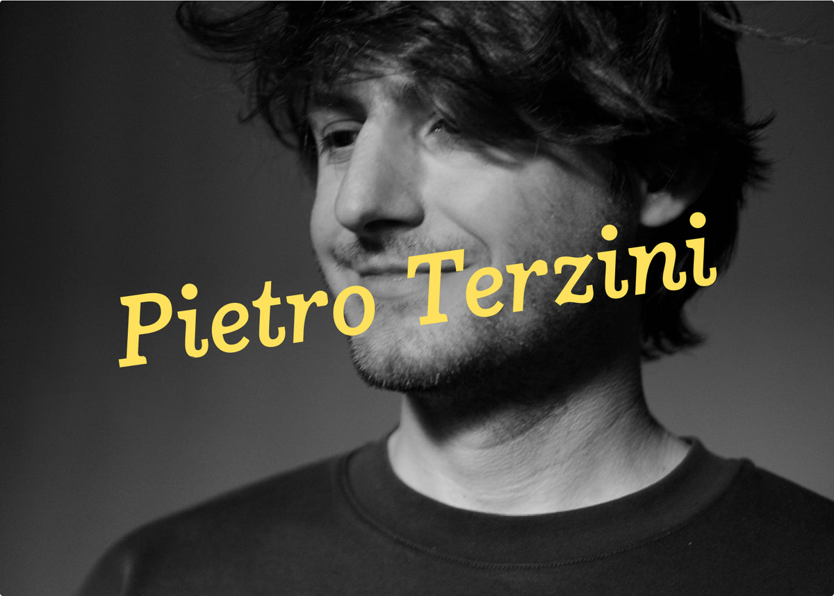 Carica il video: 