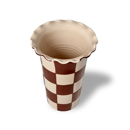Vaso Bordo Ondulato Scacchi Avorio/Marrone