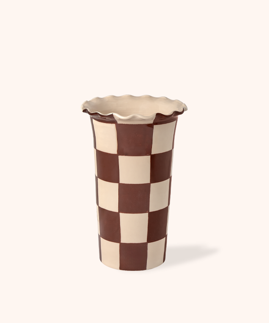 Wavy Edge Chess Ivory/Brown Vase